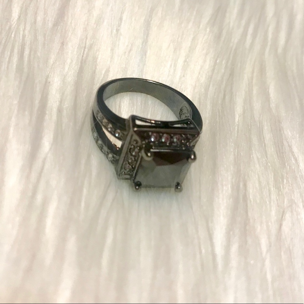 Silver-Tone Square Stone Ring with Accent Crystals - Gray
